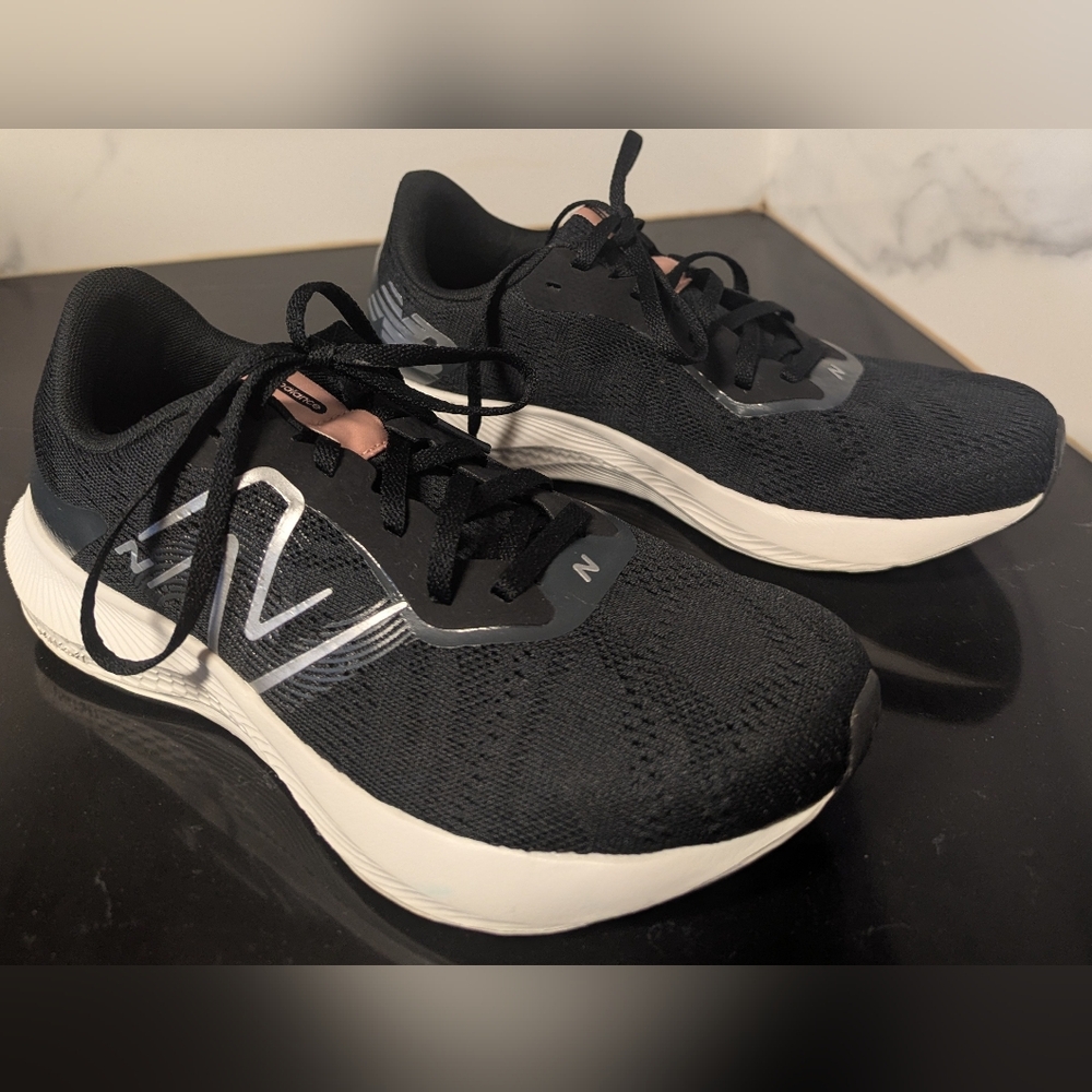 New Balance Women's Dynasoft Pro Run V2 Shoes Size 6 Pre-owned Excellent - Picture 6 of 10